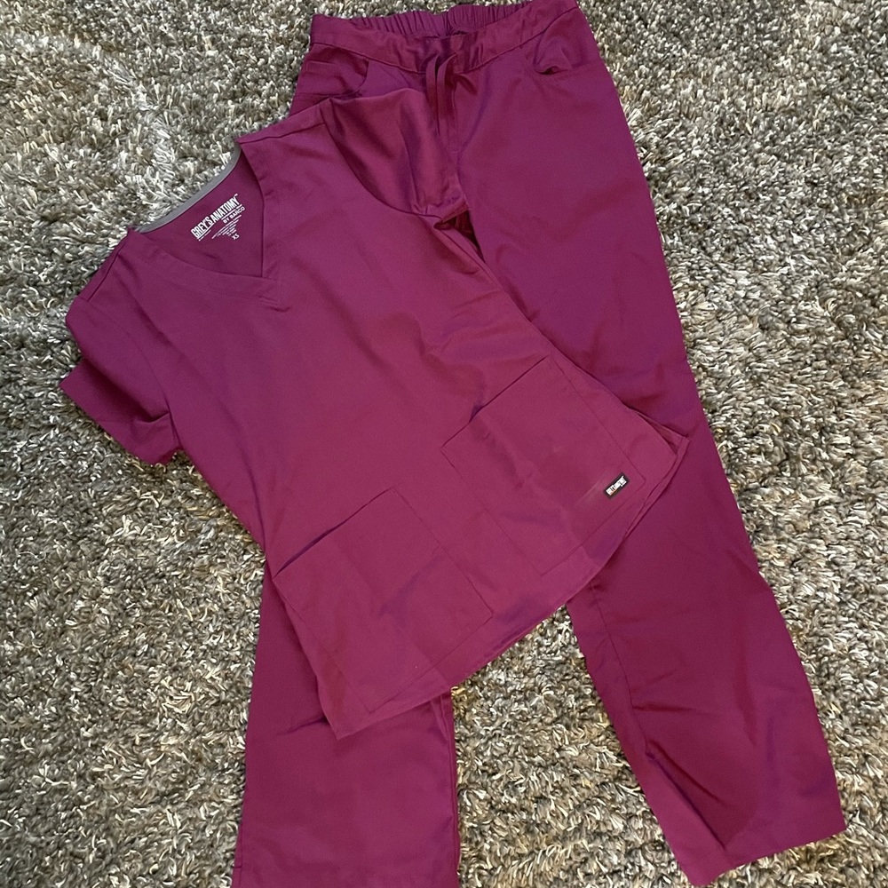 Greys Anatomy Scrub Set